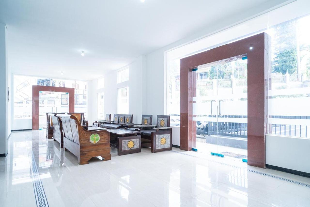 Sans Hotel Queen Batu Sumber Brantas 외부 사진