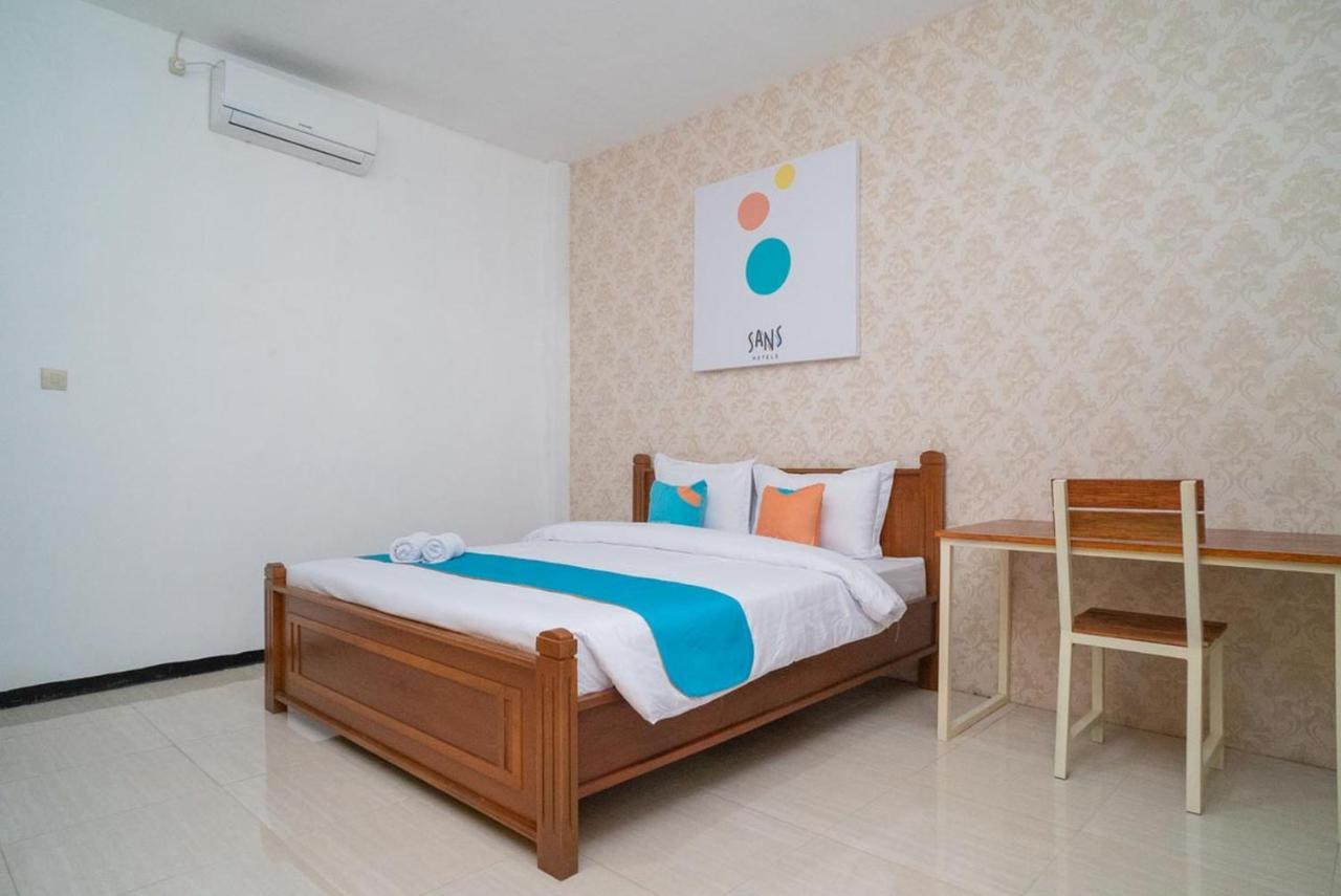 Sans Hotel Queen Batu Sumber Brantas 외부 사진